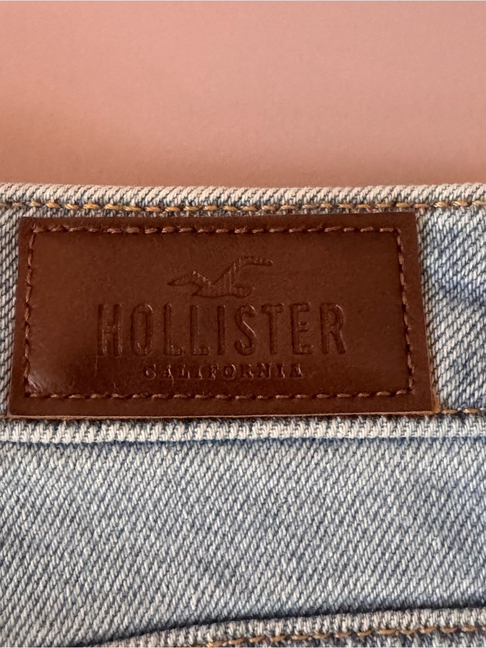 Hollister Ultra High Rise Vintage Straight Jeans Light Wash W24 L27 - Picture 5 of 6
